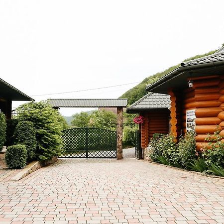 Chudodievo In Chynadievo Mini-Hotel Chynadiyovo Екстериор снимка
