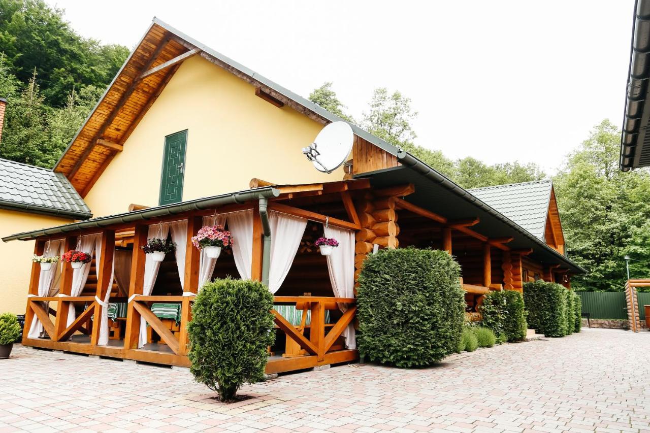 Chudodievo In Chynadievo Mini-Hotel Chynadiyovo Екстериор снимка