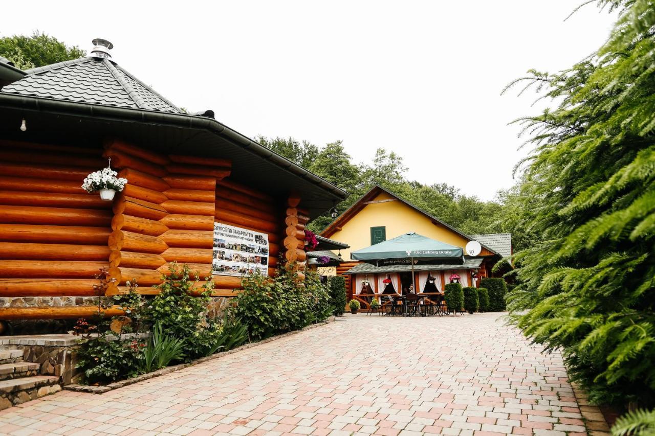 Chudodievo In Chynadievo Mini-Hotel Chynadiyovo Екстериор снимка