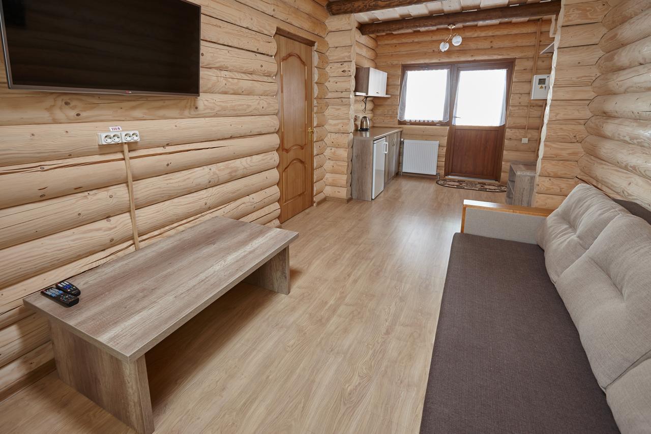 Chudodievo In Chynadievo Mini-Hotel Chynadiyovo Екстериор снимка